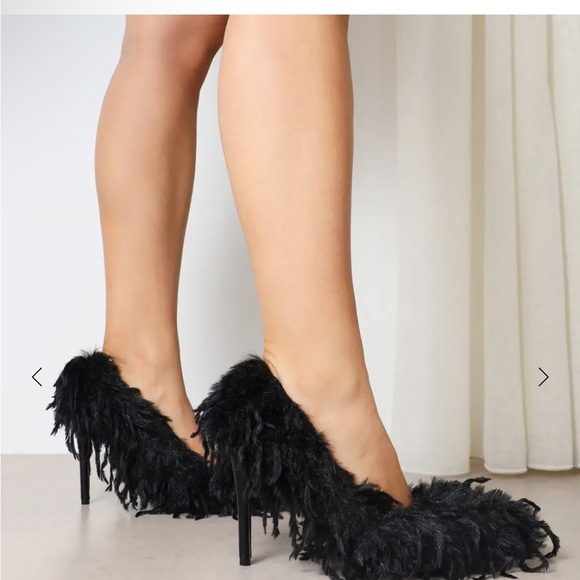 Simmi Shoes Shoes - NEW simmi black feather fur pointed toe pump heel 6